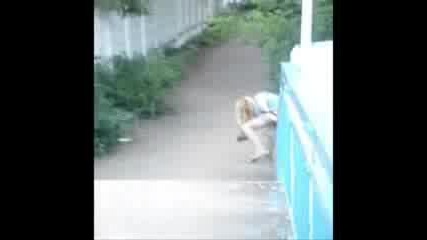 Пияна рускиня - Русская Водка