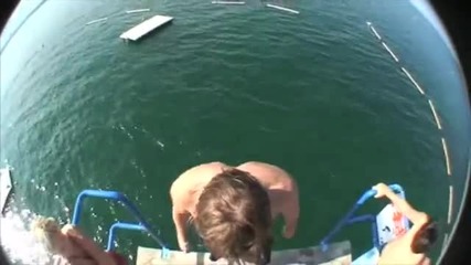 Това сигурно много боли !