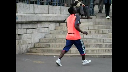 Уличен freestyler в Париж