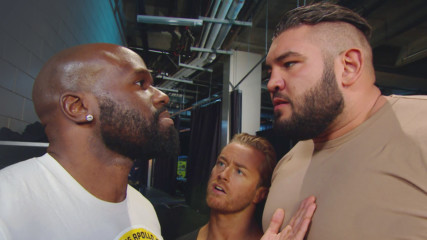 Rezar confronts Apollo Crews in the locker room area: Raw, Feb. 4, 2019
