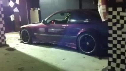 Бмв E36 с V8 двигател от M5