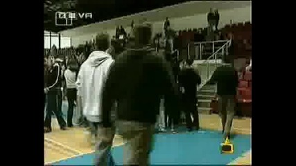 Господари На Ефира - Яко Волейболно Меле