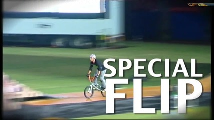 За първи път в света, специалното изумително обръщане с Bmx (hd)