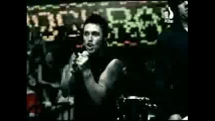 Papa Roach - Getting Away With Murder