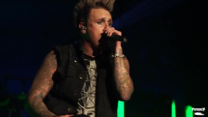 Papa Roach - Broken As Me ( Live Highlights )