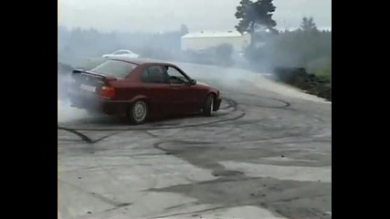 Bmw 320i Donuts