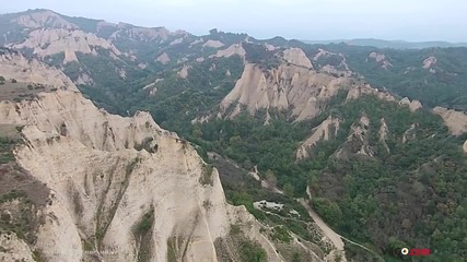 Мелнишките пирамиди от птичи поглед - The Sand Pyramids of Melnik