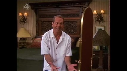 {sun} Bruce Willis on Friends :)))
