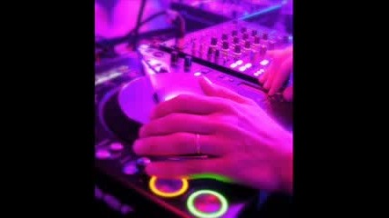 Residence Deejays Feat Frissco - Risin Time 