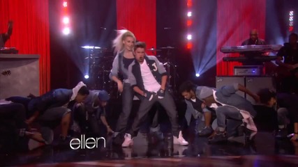 Бийбър пее Boyfriend при Ellen.