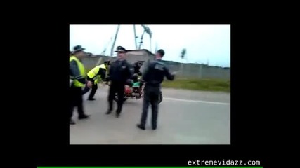 Руски полицай и мотор (смях)