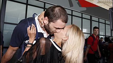 Любо Ганев: Нашите ще играят по-добре, ако жените им са тук