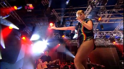 Rihanna - Radio 1s Big Weekend (te Amo) 