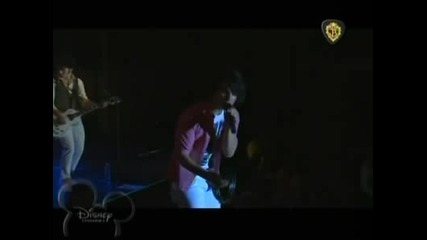 Jonas Brothers - Goodnight and Goodbye + текст /на Живо/ 