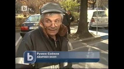 Тролейбус остана без гума повреме на движение