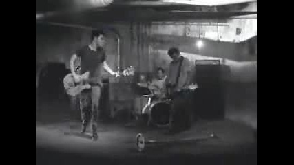 Girls Against Boys - Shes Lost Control 
