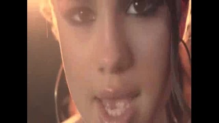 Selena Gomez ~ Round round {{}} 