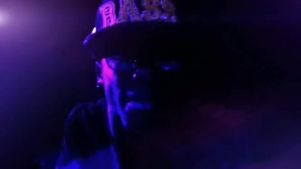Избухвация - Lil Wayne - I Am Not A Human Being (високо качество) 