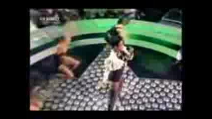 Rihanna - Disturbia