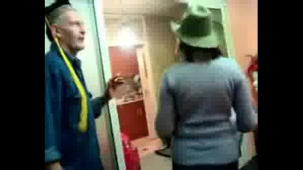 Всеки Луд С Танца Си