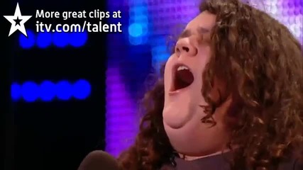 Това ипълнение вдигна публиката на крака и изуми журито - Britain's Got Talent 2012