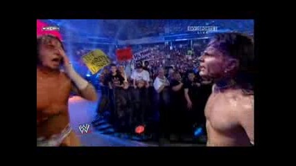 W W E The Bash 2009 - Jeff Hardy vs C M Punk ( World Heavyweight Championship ) 