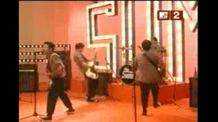 Sum 41 - Still Waiting [official Music Video]