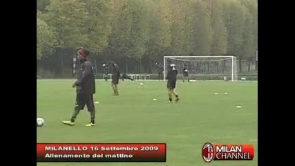 Ronaldinho Warm Up Milan 2009 - 2010 