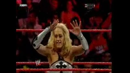 T L C 2009 - Mickie James vs Michelle Mccool ( Womens Title) 