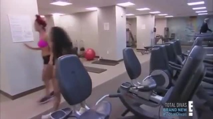 Roman Reigns, Jo Jo & Eva Marie - Total Divas