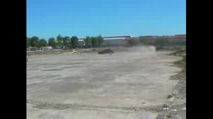 Наи - лудия за коли