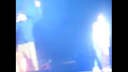 One Direction - What Makes You Beautiful - Live in Sydney 13/04/12