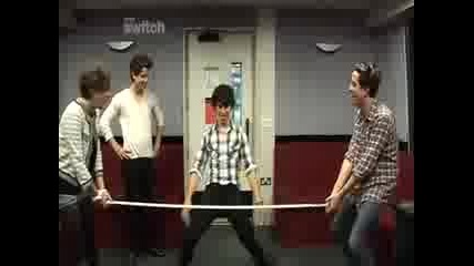 Jonas Brothers - How low can Jo Bro go