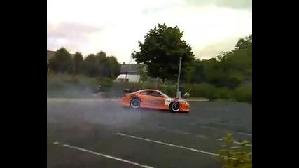 Nissan silvia S15 прави Powerslide