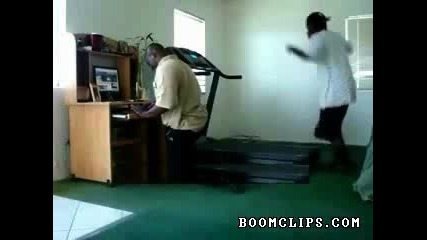 Вече няма да се прави на гъзар
