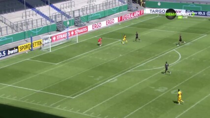 Щрален - Санкт Паули 3:4 /репортаж/