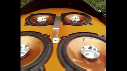 Много як бас на скутер.