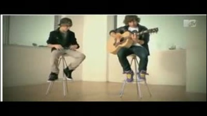 Justin Bieber - Never Let You Go Live on Mtv 