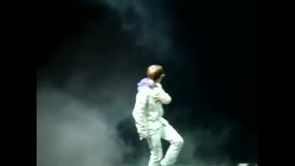 Justin Bieber Love Me - Atlantic City Nj 11. 19 .10 