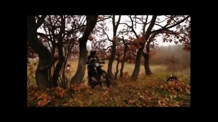 Виктор - Горе ръцете ( Official Video) 2010