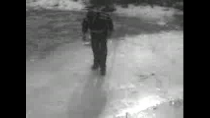 Двама Глопака Скачат Във Ледена Вода