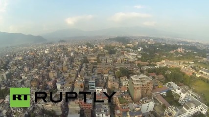 Непал: Катманду преди и след разрушителното земетресение
