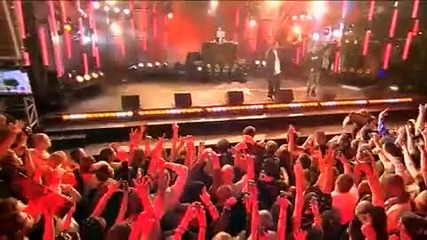 Live* Eminem - We Made You ( H Q )
