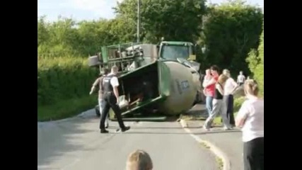 Tractors Crashes & Fires