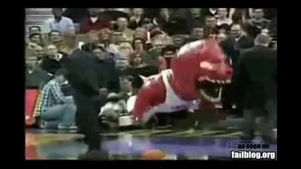 Raptors Mascot Fail 