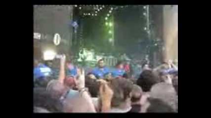 system of a down - 08 - bubbles - (reading festival 2003) - serj the - s.o.a.d mpeg4 