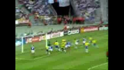 Zidane Vs Ronaldinho Vs Pirlo