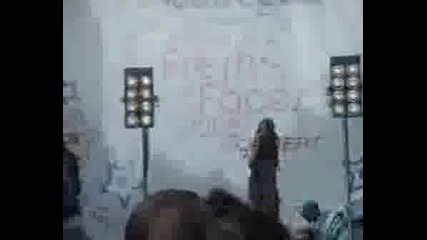 Vanessa Hudgens Sneakernight