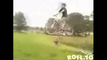 [смях] Дали го е заболяло ?