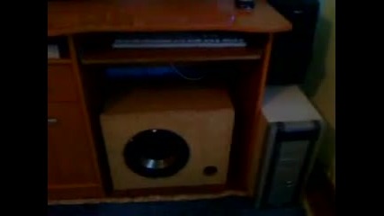Lek bass ot Blaupunkt